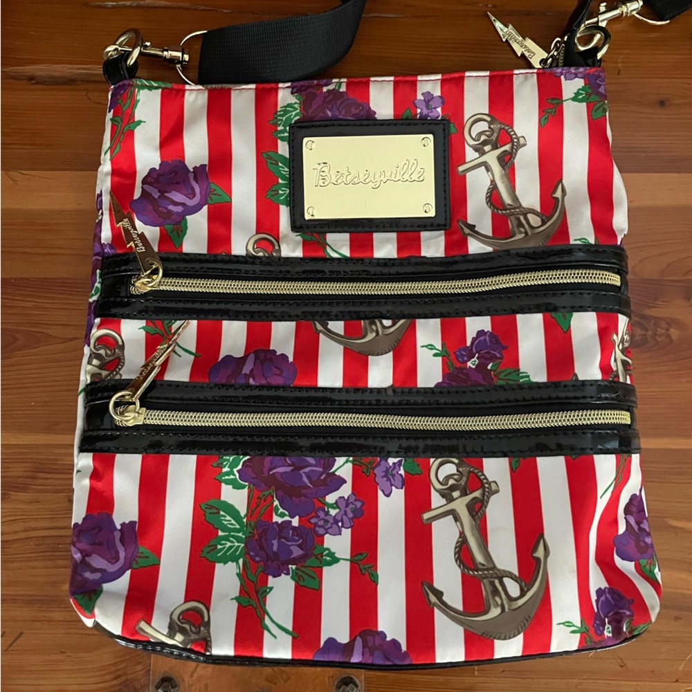 Vintage Betsey Johnson purse